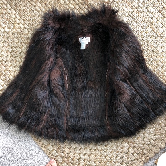 Boho style faux fur vest - Picture 9 of 10